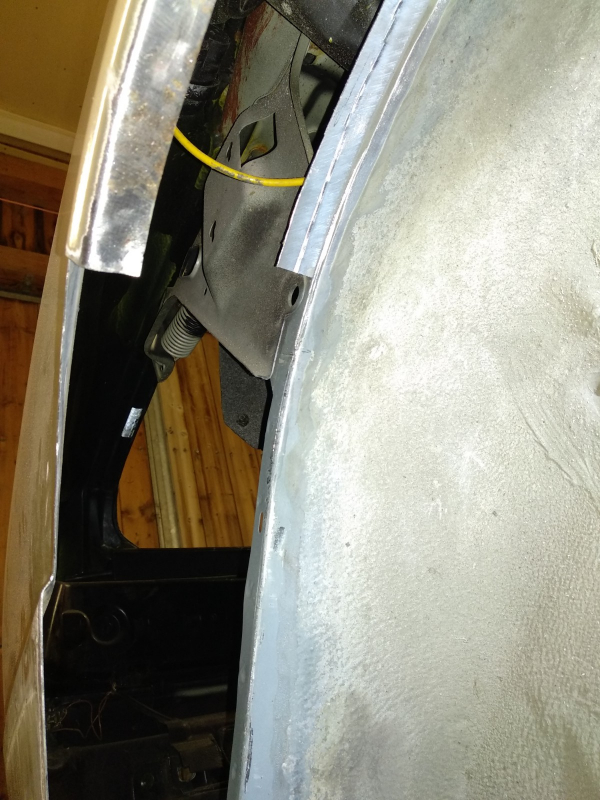 Seitenteil reparieren - kompletten Radlauf innen und außen instandsetzen und lackieren